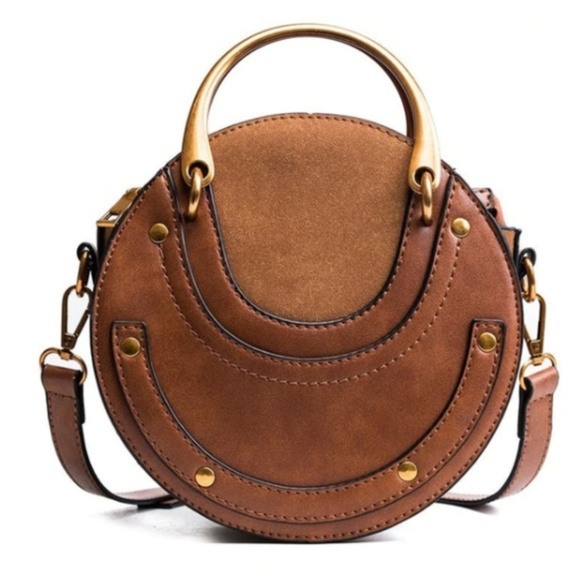 Indian Way Co Handbags - Boho Brown Horseshoe Circle Crossbody Bag NEW!!